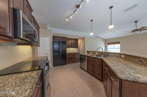 34 Woodholme Lane, Palm Coast FL - photo 13 of 43
