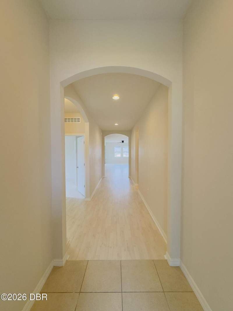 4 bedroom Single Family Residence at 976 Glazebrook Loop, Shadows Crossings, Orange City — photo 5