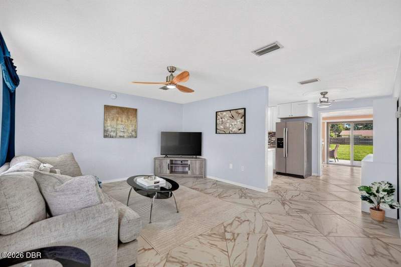 2 bedroom Single Family Residence at 999 16th Street, Gas Lite Square, Edgewater — photo 4