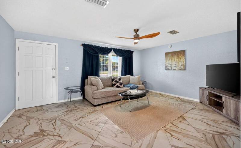 2 bedroom Single Family Residence at 999 16th Street, Gas Lite Square, Edgewater — photo 5