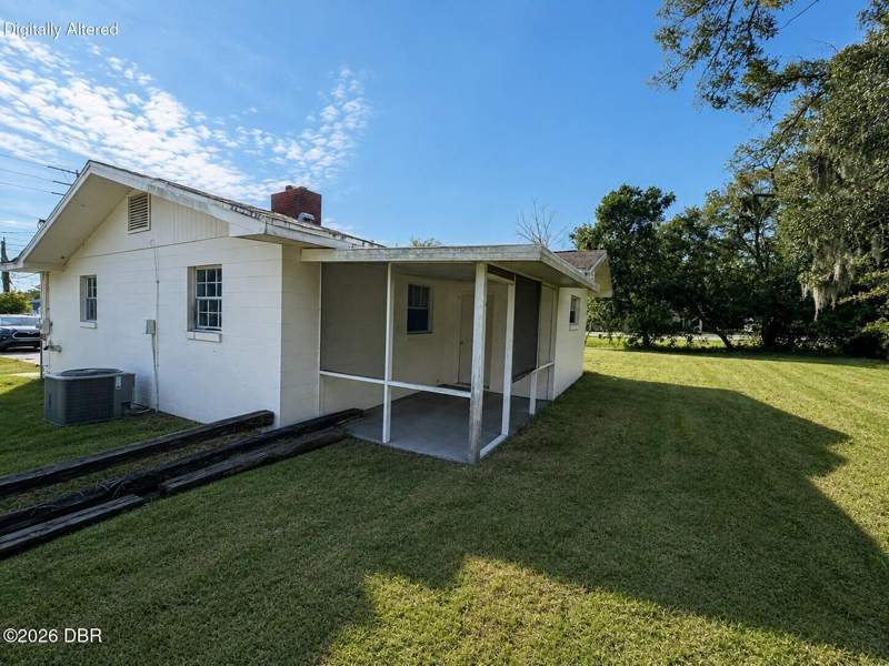 3 bedroom Single Family Residence at 1102 Old Kings Road, Highland Park, Daytona Beach — photo 4