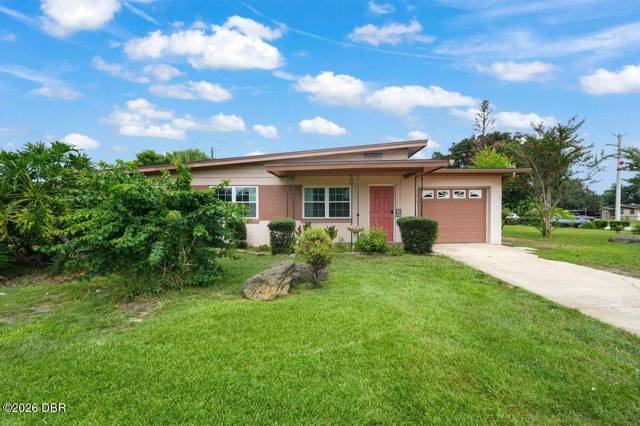 1002 Thunderbird Drive home for sale in Beverly Hills
