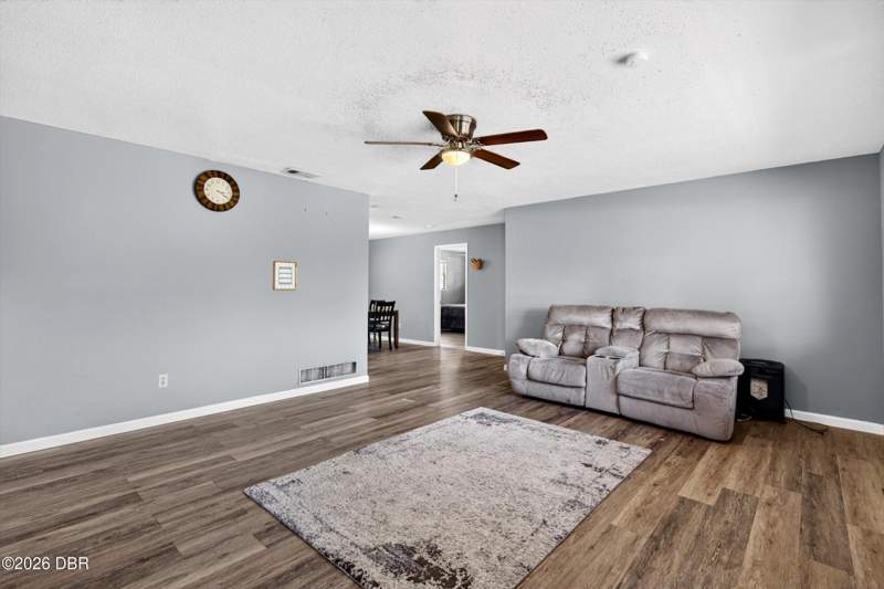 4 bedroom Single Family Residence at 706 Boston Avenue, Country Club Gardens, South Daytona — photo 4