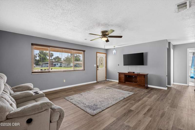 4 bedroom Single Family Residence at 706 Boston Avenue, Country Club Gardens, South Daytona — photo 5