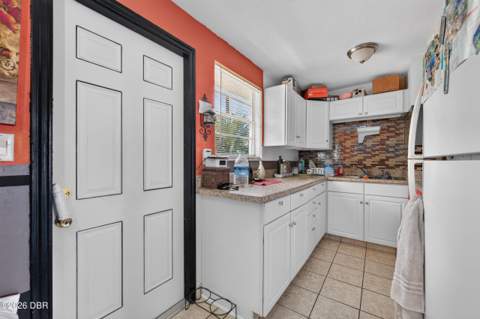 1057 Berkshire Road, Daytona Beach FL - photo 8 of 23