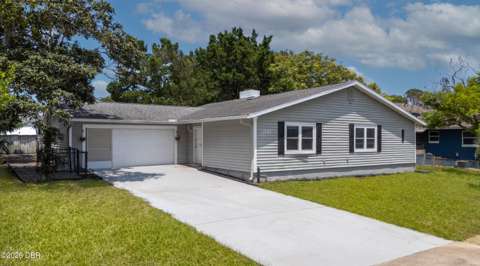 1330 S Paradise Lane, home for sale in Daytona Beach 32119