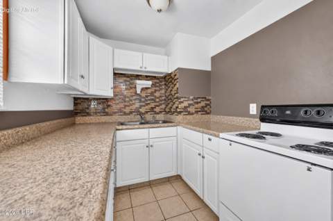 1057 Berkshire Road, Daytona Beach FL - photo 10 of 23