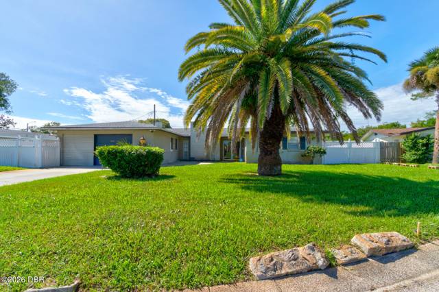 1653 Lawrence Circle