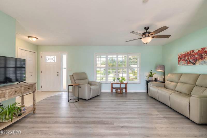 3 bedroom Single Family Residence at 749 Baywood Lane, Greenbriar Estates, South Daytona — photo 3