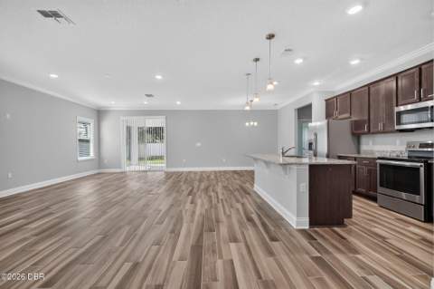 21 Lancelot Drive, Palm Coast FL - photo 11 of 50