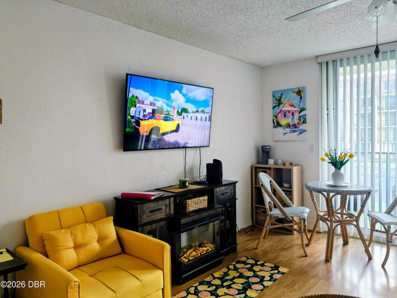 1 bedroom Condominium at 1441 N Atlantic Avenue #213, Vantage Pointe Pool & Racquet Club, Daytona Beach — photo 3