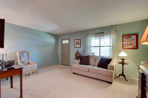 1525 Harmony Avenue, Ormond Beach FL - photo 6 of 34