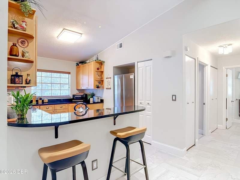 2 bedroom Condominium at 203 S Orchard Street #3C, Thousand Oaks Condo, Ormond Beach — photo 3