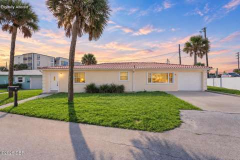 2 Breezeway Drive, home for sale in Ormond Beach 32176