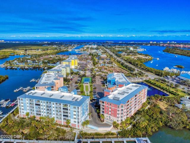3 RIVERWALK Drive #404