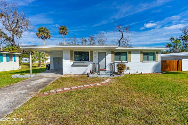 3 bedroom Single Family Residence at 517 S Lanvale Avenue, Tuscawilla Highlands, Daytona Beach — photo 1