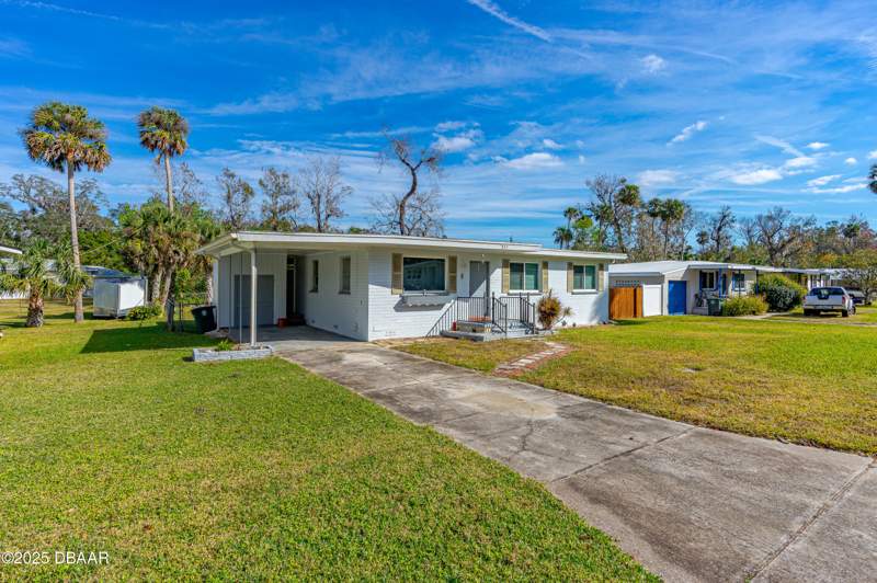 3 bedroom Single Family Residence at 517 S Lanvale Avenue, Tuscawilla Highlands, Daytona Beach — photo 2
