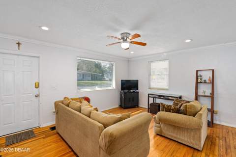 517 S Lanvale Avenue, Daytona Beach FL - photo 6 of 35