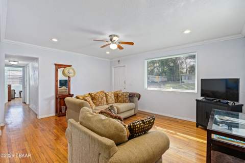 517 S Lanvale Avenue, Daytona Beach FL - photo 8 of 35