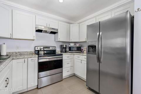 517 S Lanvale Avenue, Daytona Beach FL - photo 12 of 35