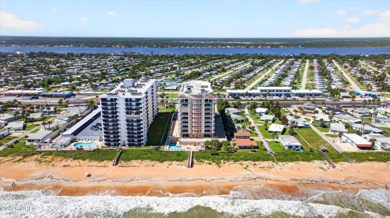 3 bedroom Condominium at 1425 Ocean Shore Boulevard #501, Capriana Condo, Ormond Beach — photo 4