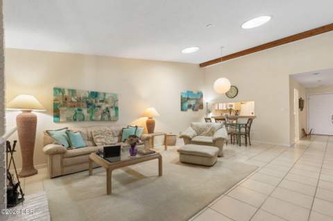 1 Tomoka Oaks Boulevard #138, Ormond Beach FL - photo 13 of 44