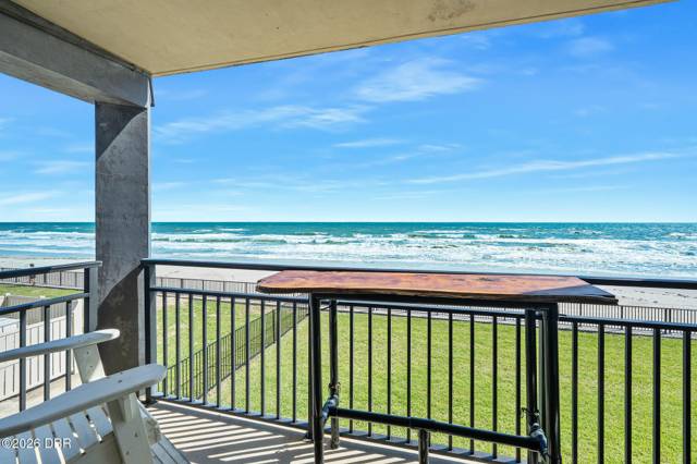 Hawaiian Inn Beach Resort, A Condo