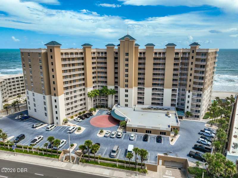 3 bedroom Condominium at 2403 S Atlantic Avenue #209, St Maarten, Daytona Beach Shores — photo 1