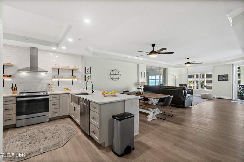 3 bedroom Condominium at 2403 S Atlantic Avenue #209, St Maarten, Daytona Beach Shores — photo 2