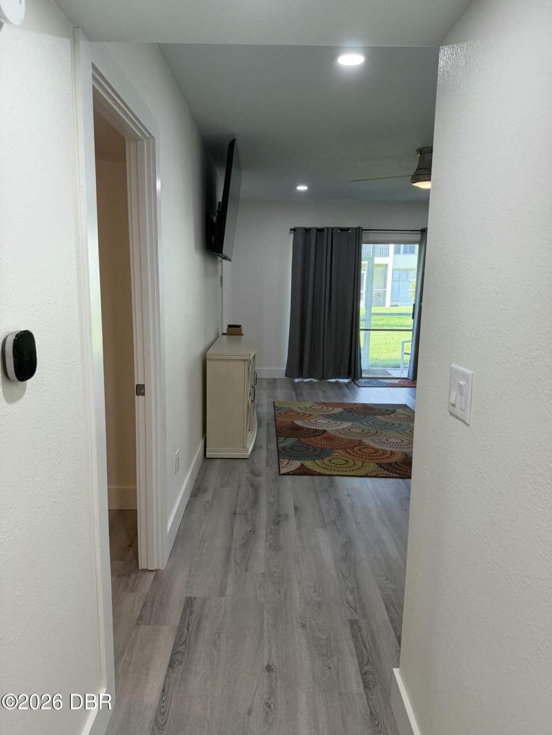 1 bedroom Condominium at 719 S Beach Street #1050, Daytona Beach Riverhouse Condos, Daytona Beach — photo 4