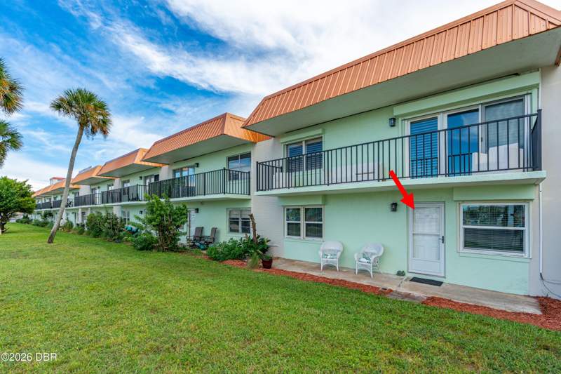 2 bedroom Condominium at 10 Lynnhurst Drive #107, Winchester Manor, A Condo, Ormond Beach — photo 2