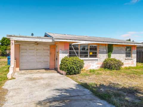 47 Palm Drive, starter home for sale in Ormond Beach