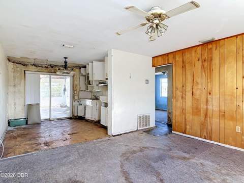 47 Palm Drive, Ormond Beach FL - photo 8 of 24