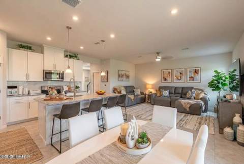 210 Eagle Harbor Way, Daytona Beach FL - photo 9 of 40