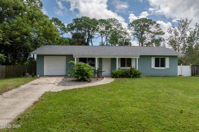 3 bedroom Single Family Residence at 1051 Beulah Drive, Edgewater Acres, Edgewater — photo 2