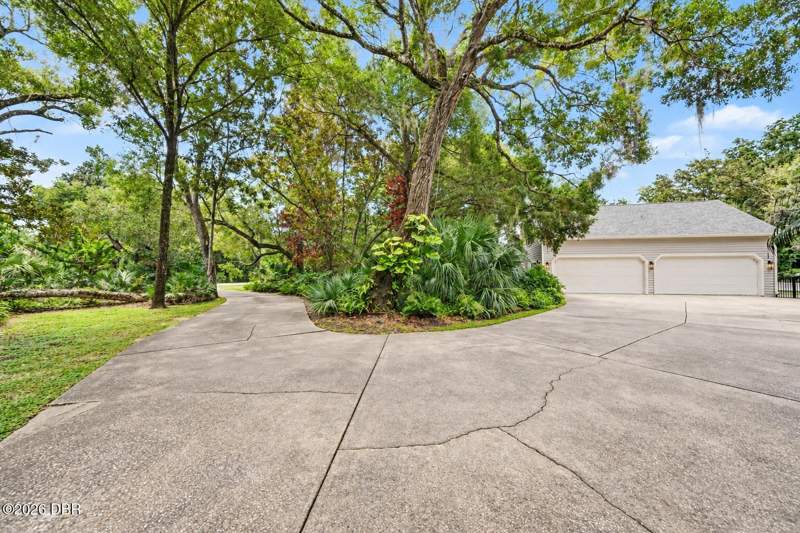 5 bedroom Single Family Residence at 649 Charmagne Lane, Bentwood, Port Orange — photo 4