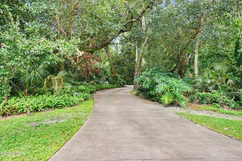 5 bedroom Single Family Residence at 649 Charmagne Lane, Bentwood, Port Orange — photo 3