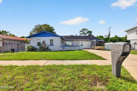 1339 S Shangri-La Drive, Daytona Beach FL - photo 7 of 60