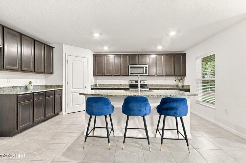 5 bedroom Single Family Residence at 71 Royal Oak Drive, Palm Coast Sec 32, Palm Coast — photo 5