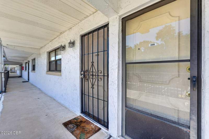 1 bedroom Condominium at 1500 Virginia Avenue #209, Daytona Beach Resort Golf & Country Club, Daytona Beach — photo 4