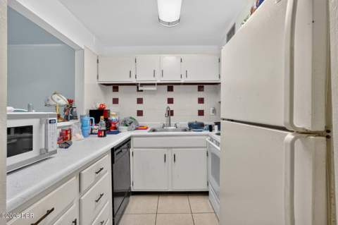 1500 Virginia Avenue #209, Daytona Beach FL - photo 11 of 25