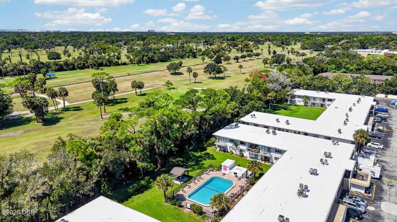 1 bedroom Condominium at 1500 Virginia Avenue #209, Daytona Beach Resort Golf & Country Club, Daytona Beach — photo 2