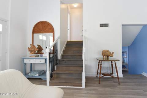 405 Wisteria Road, Daytona Beach FL - photo 17 of 63
