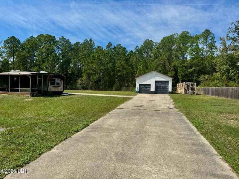 2 bedroom Mobile Home at 1542 Beech Boulevard, Not on the List, Bunnell — photo 1
