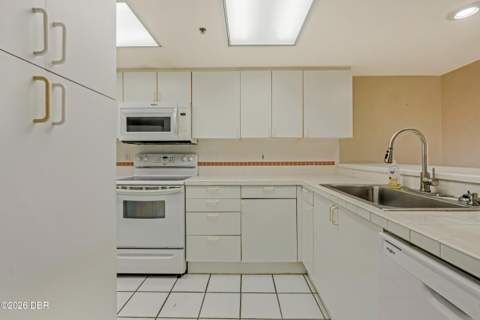 4 Oceans West Boulevard #601A, Daytona Beach Shores FL - photo 6 of 40