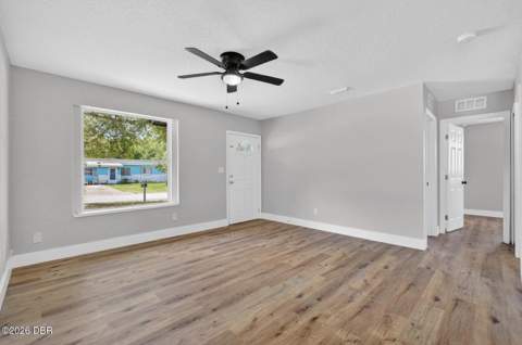1237 Linda Lane, Daytona Beach FL - photo 8 of 28