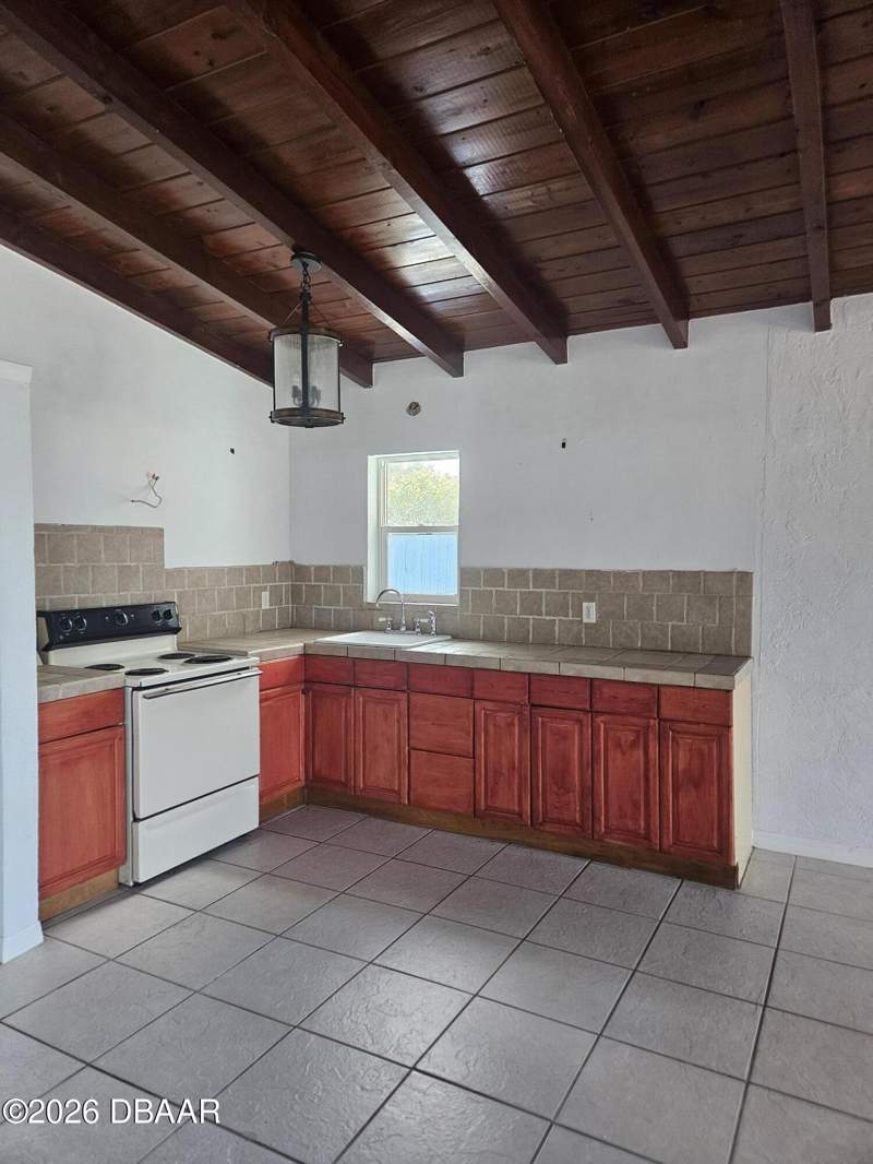 3 bedroom Single Family Residence at 122 Essex Drive, Ormond Beach Manors, Ormond Beach — photo 2