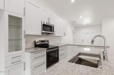 28 Woodston Lane, Palm Coast FL - photo 14 of 53
