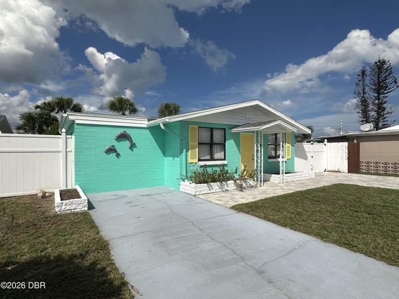 2 bedroom Single Family Residence at 49 Alamanda Drive, Ormond By The Sea, Ormond Beach — photo 3