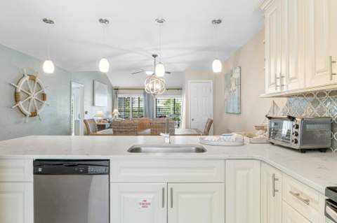 4984 W County Highway 30A Road #Apt 7B, Santa Rosa Beach FL - photo 15 of 42